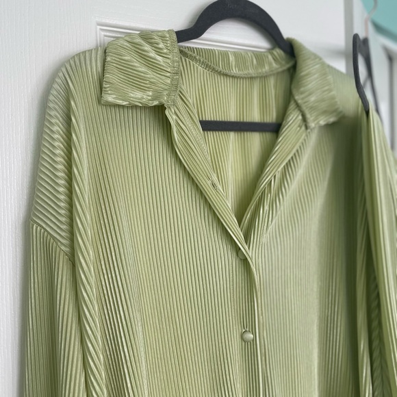 Yellow Green Two Piece Slouchy Set - Picture 4 of 7